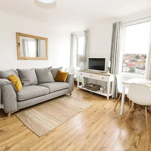 Marina View Apartment